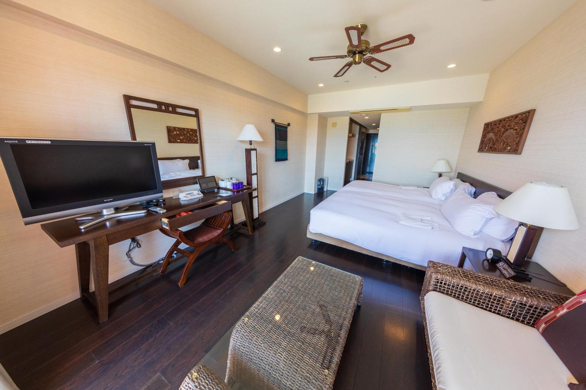 Kafuu Resort Fuchaku Condo Hotel Онна Экстерьер фото