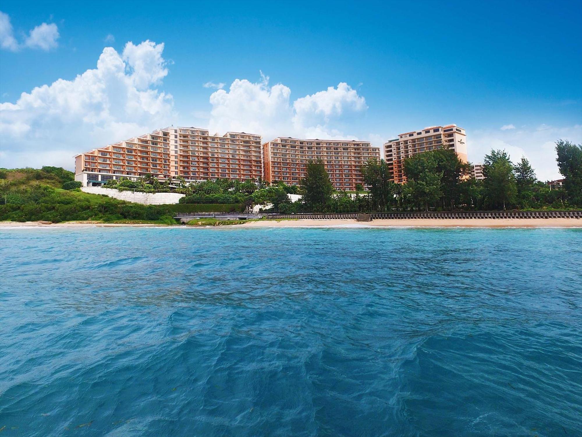 Kafuu Resort Fuchaku Condo Hotel Онна Экстерьер фото