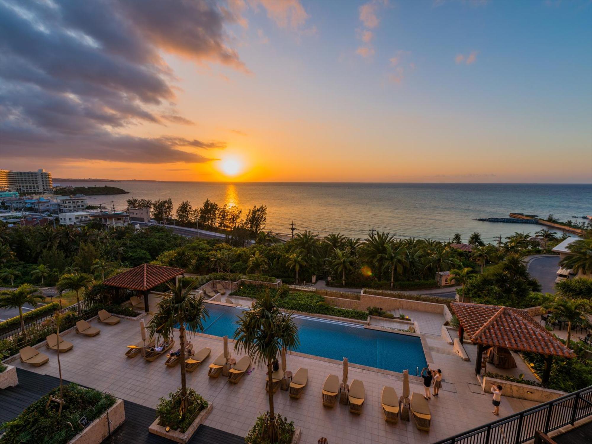Kafuu Resort Fuchaku Condo Hotel Онна Экстерьер фото