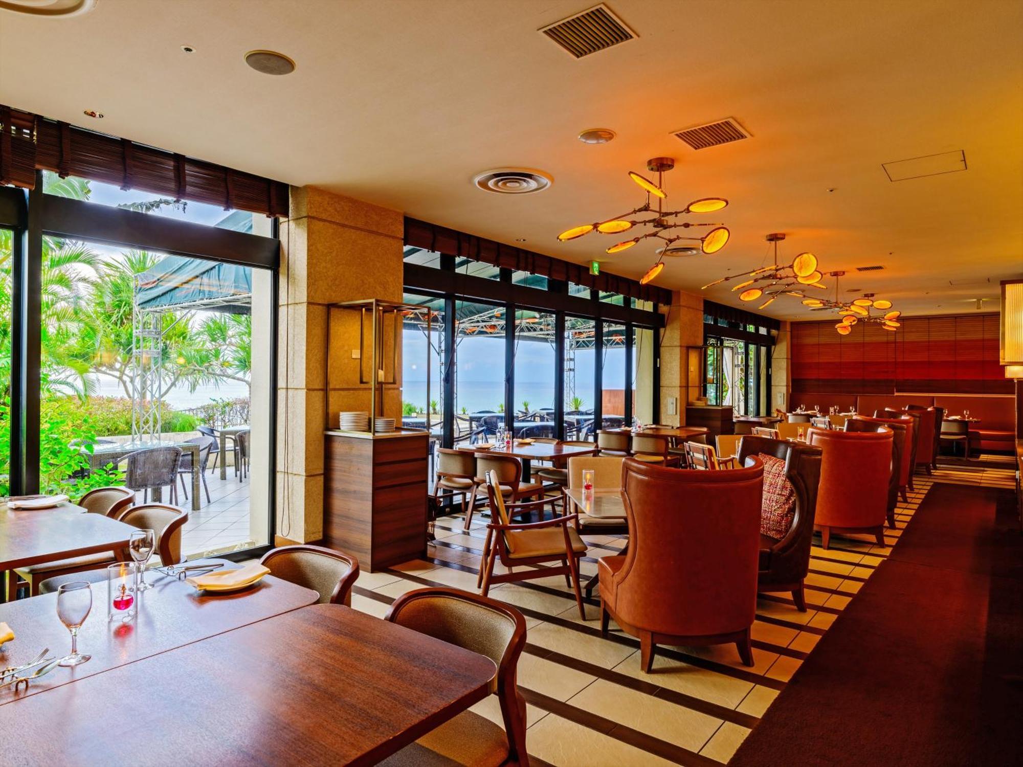 Kafuu Resort Fuchaku Condo Hotel Онна Экстерьер фото